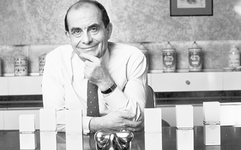 Portrait de Pierre Fabre en noir et blanc