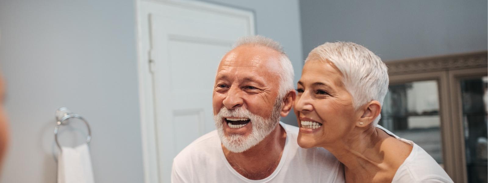 Happy old couple in good health - Pierre Fabre Consumer Health Care