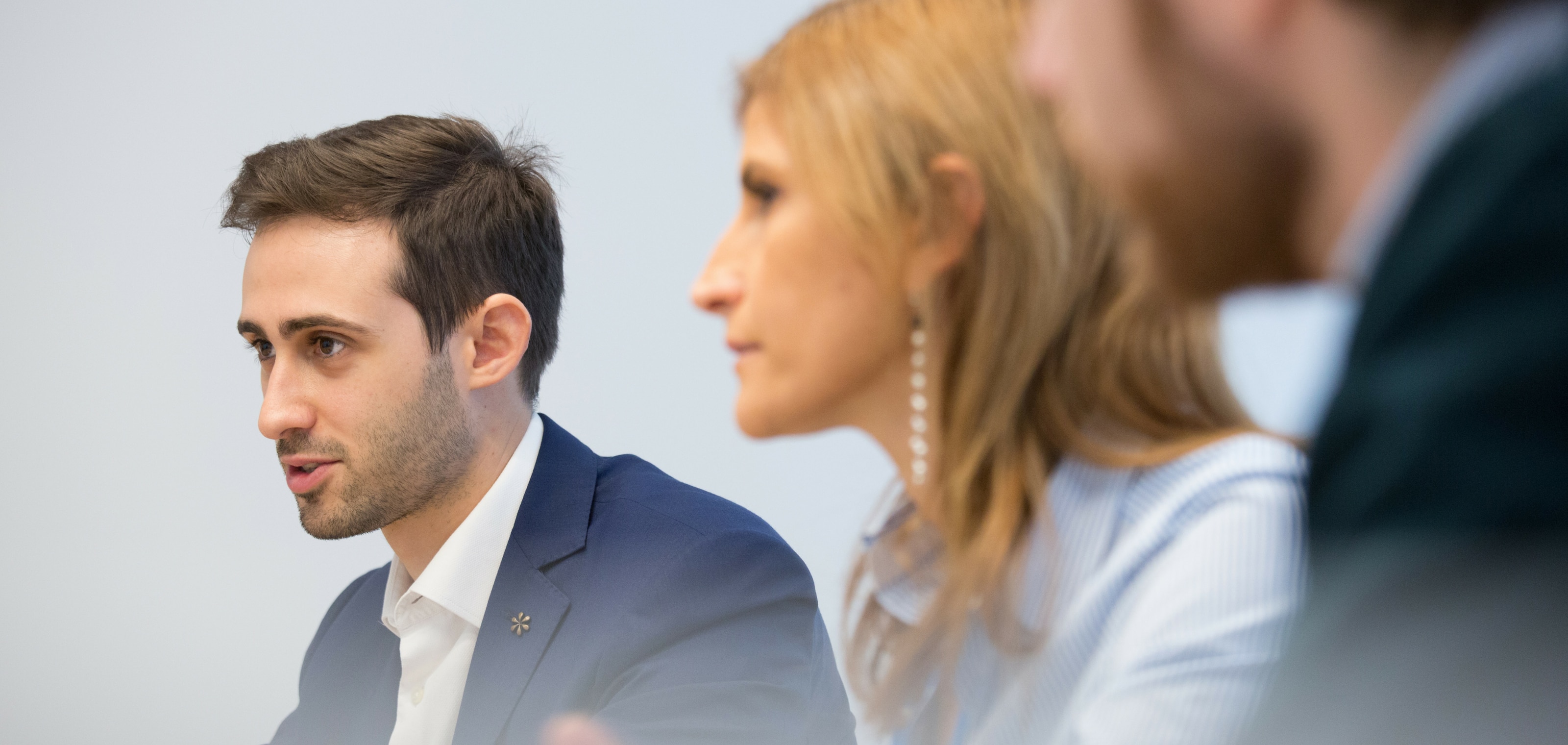 collaborateurs Pierre Fabre en réunion