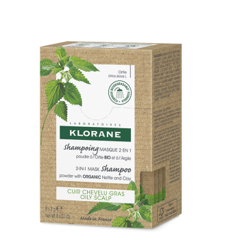 Maska myjąca w pudrze z organiczną pokrzywą delikatnie myje i oczyszcza skórę głowy oraz przetłuszczające się włosy od samej nasady.