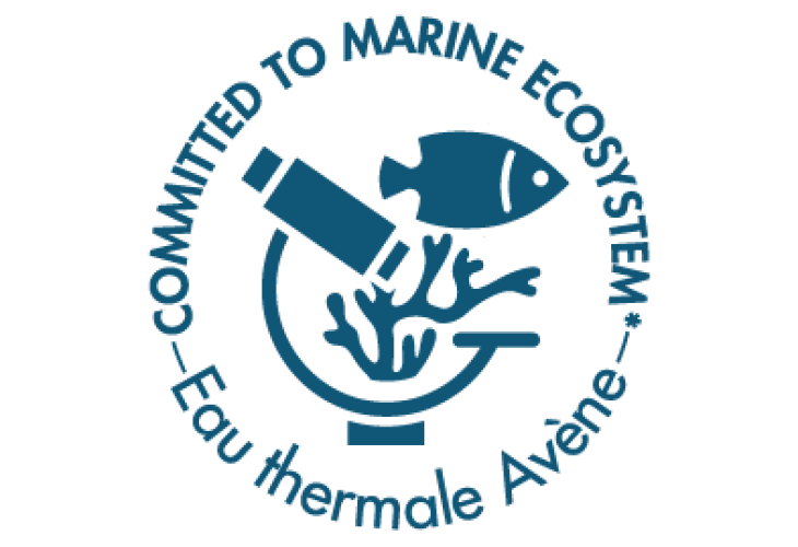 le logo en anglais: committed to marine ecosystem Eau thermale Avène
